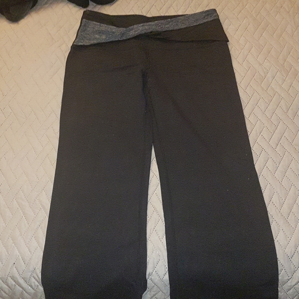 Lululemon, wide leg straight pants